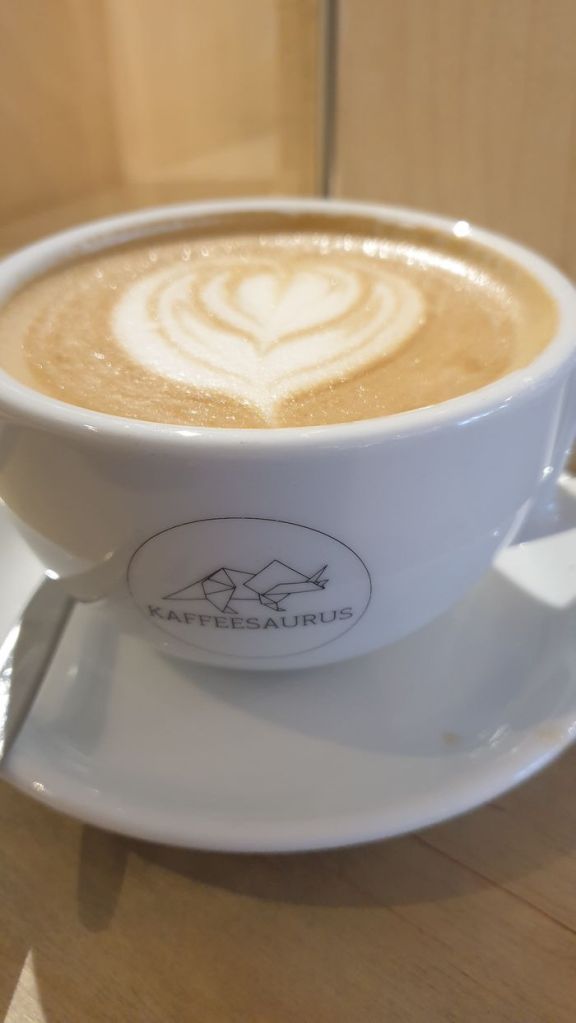 Flat White im Kaffeesaurus