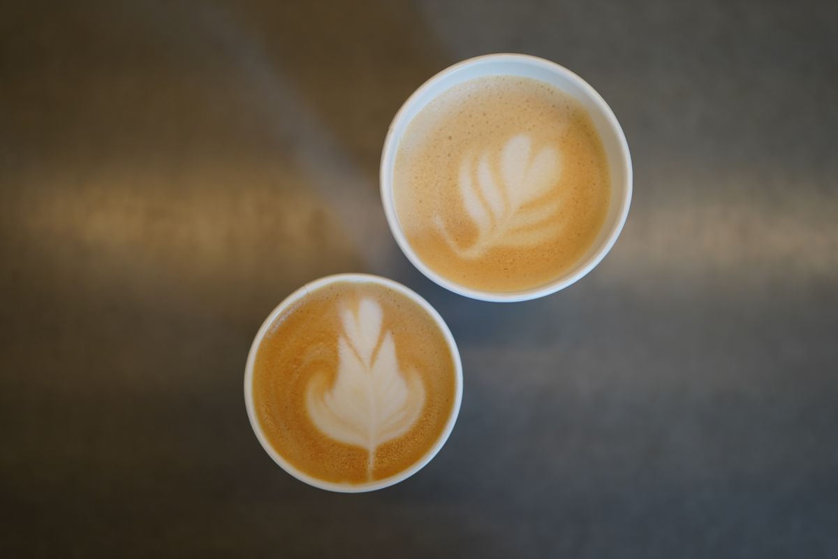 Cappuccino and Flat White to go